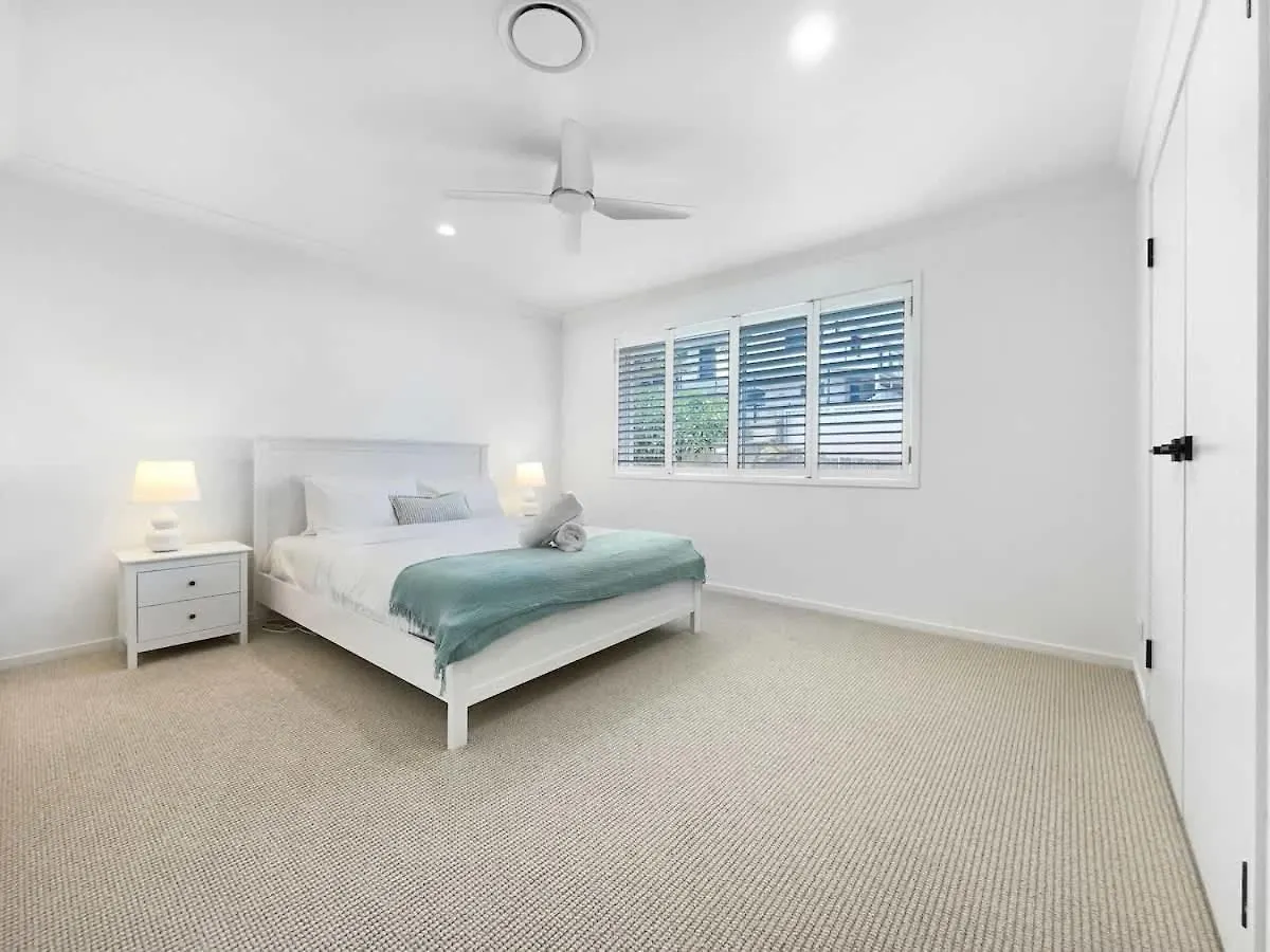 Relaxed Luxury For Families By The Beach Buddina Semesterbostad